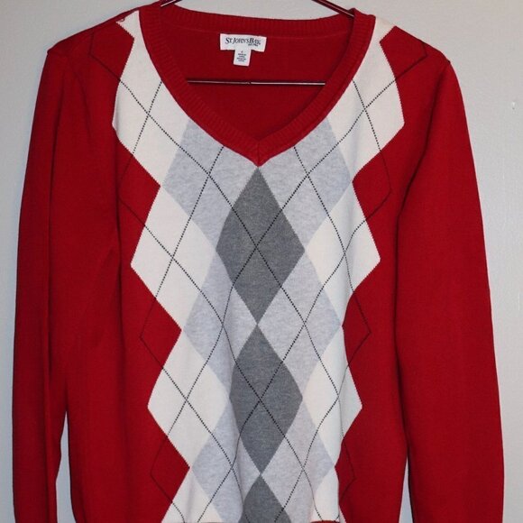 St. John's Bay Red v neck Argyle Sweater Size L - Picture 4 of 4